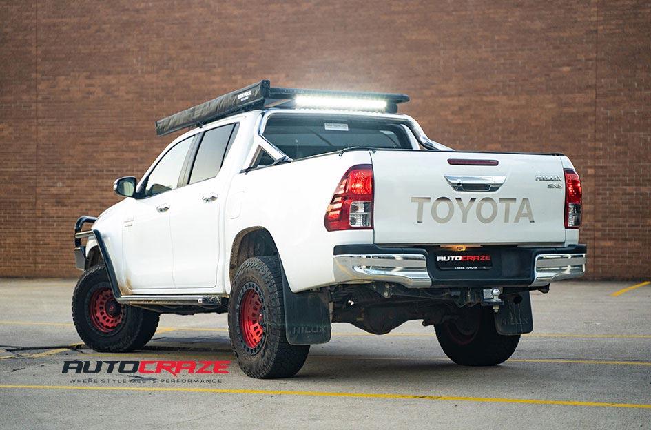 TOYOTA HILUX N80 4WD ZEPHYR CANDY RED